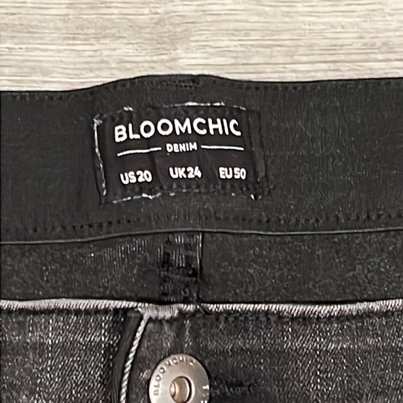 ‼️Bloomchic 20 Black Straight Leg Jeans - Picture 2 of 7